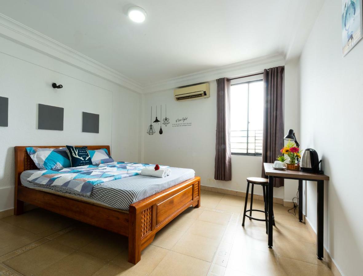 The Art - Vitamin Smiles Hostel Ho-Chi-Minh-Stadt Exterior foto