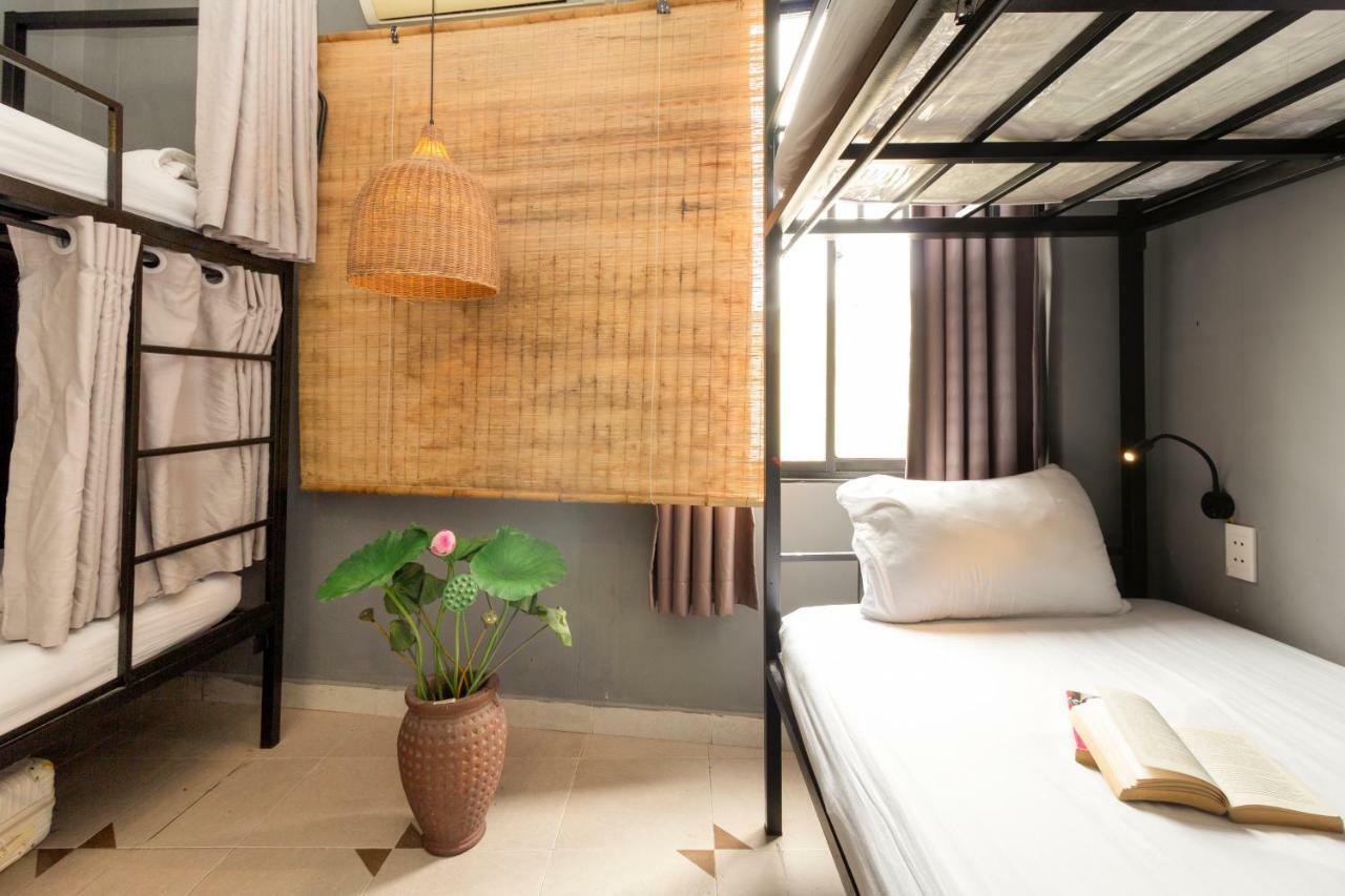 The Art - Vitamin Smiles Hostel Ho-Chi-Minh-Stadt Exterior foto