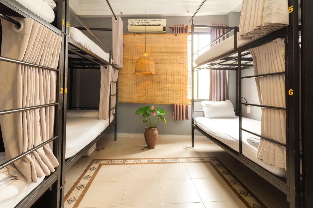 The Art - Vitamin Smiles Hostel Ho-Chi-Minh-Stadt Exterior foto