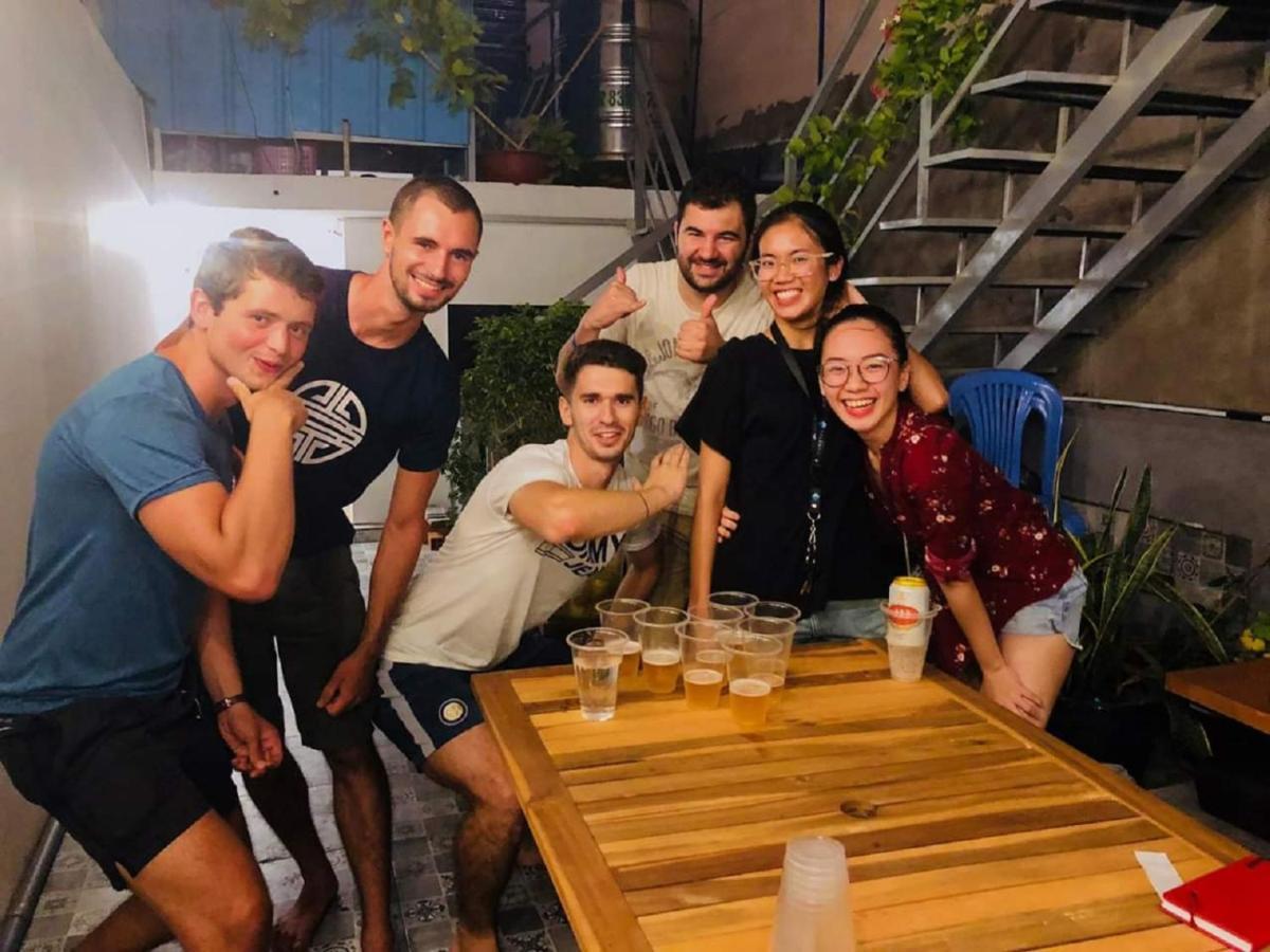 The Art - Vitamin Smiles Hostel Ho-Chi-Minh-Stadt Exterior foto