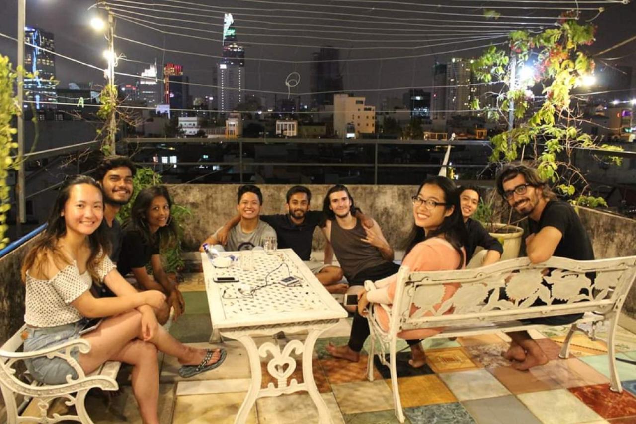 The Art - Vitamin Smiles Hostel Ho-Chi-Minh-Stadt Exterior foto